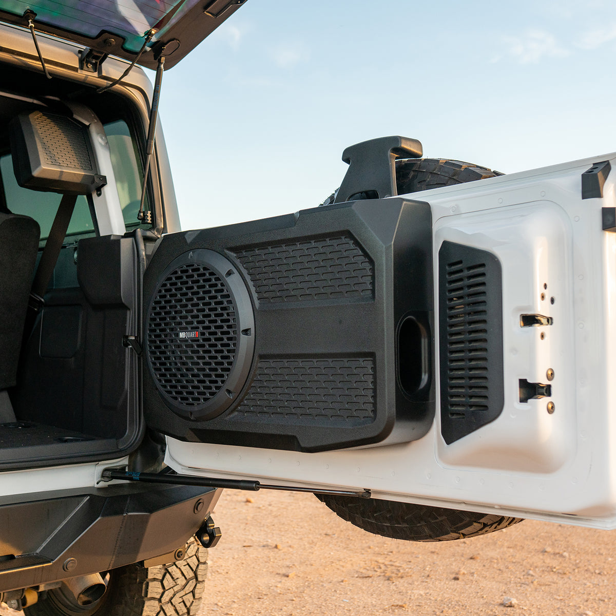 Ford Bronco 2021-2026, MB Quart Tuned 400 Watt 12 Inch Tailgate Subwoofer System, view 5