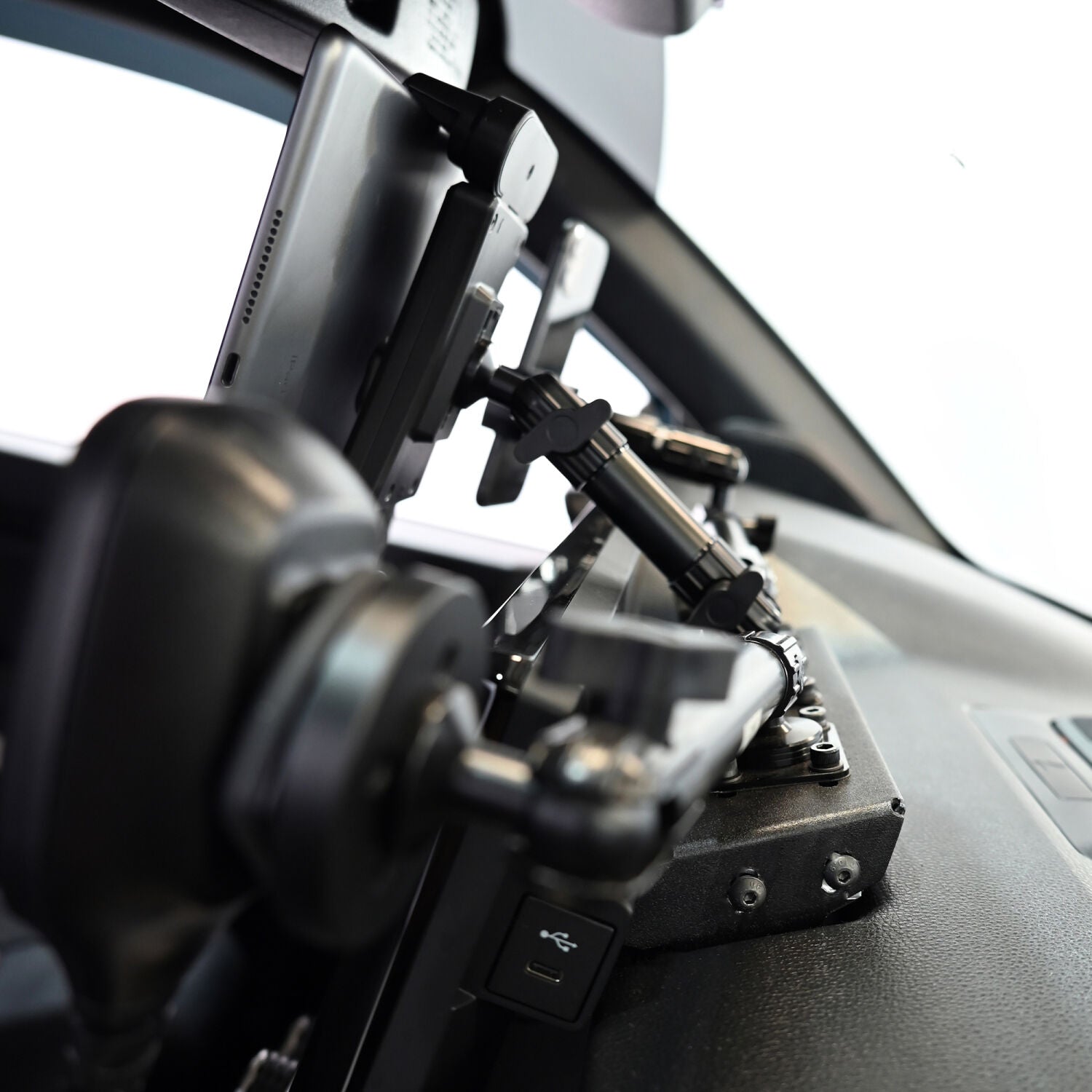 Toyota Tacoma 4th Gen 2024-2026, Westin Adventure Mounts Complete Dash Mount Kit, view 11