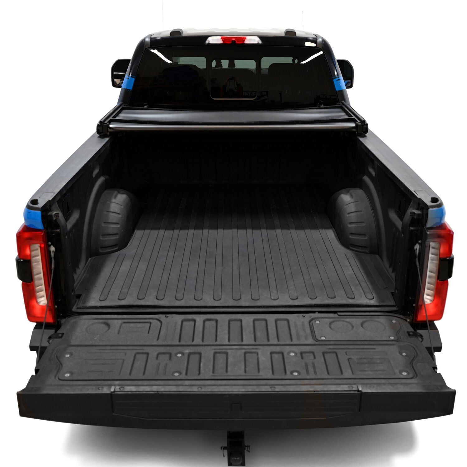 Ford F-250/F-350 Super Duty 2017-2026, Westin Soft Tri-Fold Tonneau Cover, 81.9in Bed, view 15