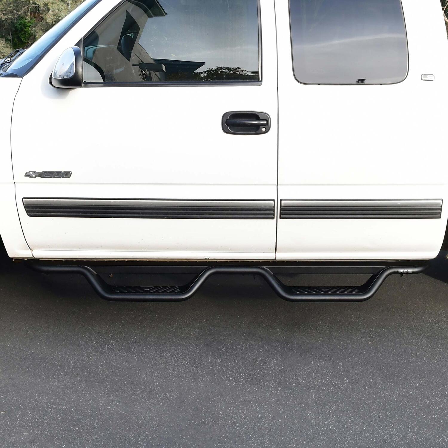 Chevrolet Silverado & GMC Sierra 1999-2019, Westin Outlaw Drop Nerf Step Bars, Extended Cab, Textured Black, view 9