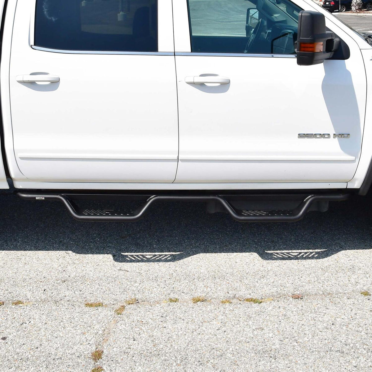 Chevrolet Silverado & GMC Sierra 2001-2019, Westin Outlaw Drop Nerf Step Bars, Crew Cab, Textured Black, view 10