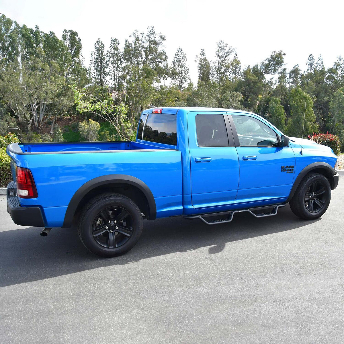 Ram 1500 2009-2018 & Ram 1500 Classic 2019-2024, Westin Outlaw Drop Nerf Step Bars, Extended Cab, Textured Black, view 11
