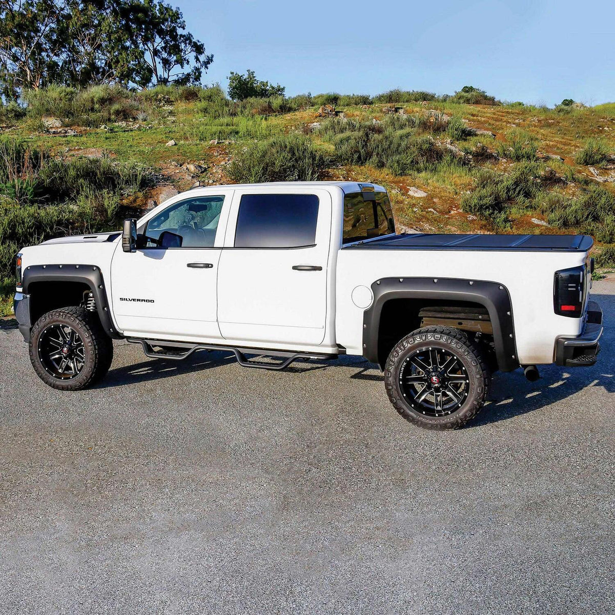 Chevrolet Silverado & GMC Sierra 2014-2019, Westin Outlaw Drop Nerf Step Bars, Crew Cab, Textured Black, view 10