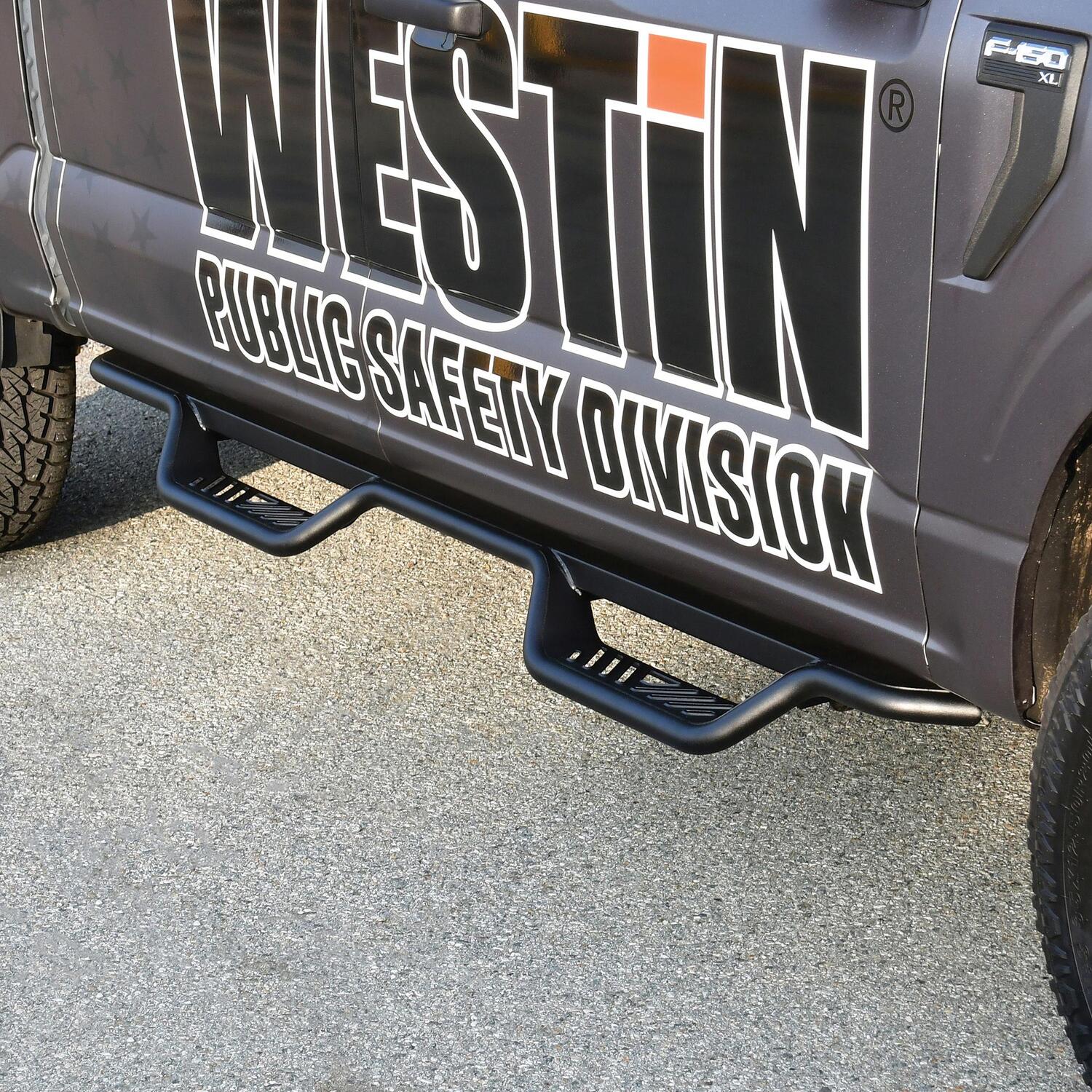 Ford F-150 2015-2026 & F-150 Lightning 2022-2025 & Super Duty 2017-2026 Crew Cab, Westin Outlaw Drop Nerf Step Bars, Textured Black, view 10