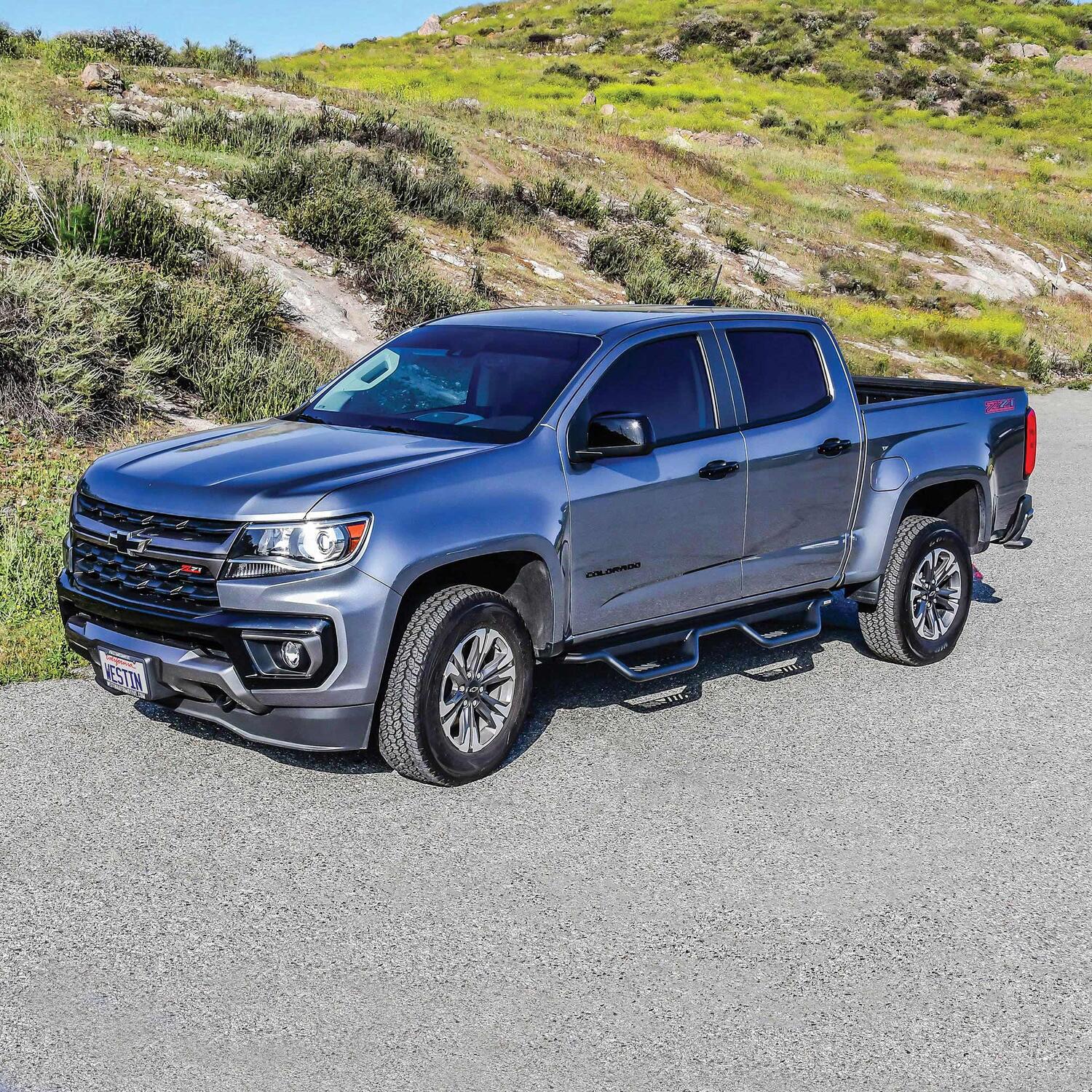 Chevrolet Colorado & GMC Canyon 2015-2026 Crew Cab, Westin Outlaw Drop Nerf Step Bars, Textured Black, view 10
