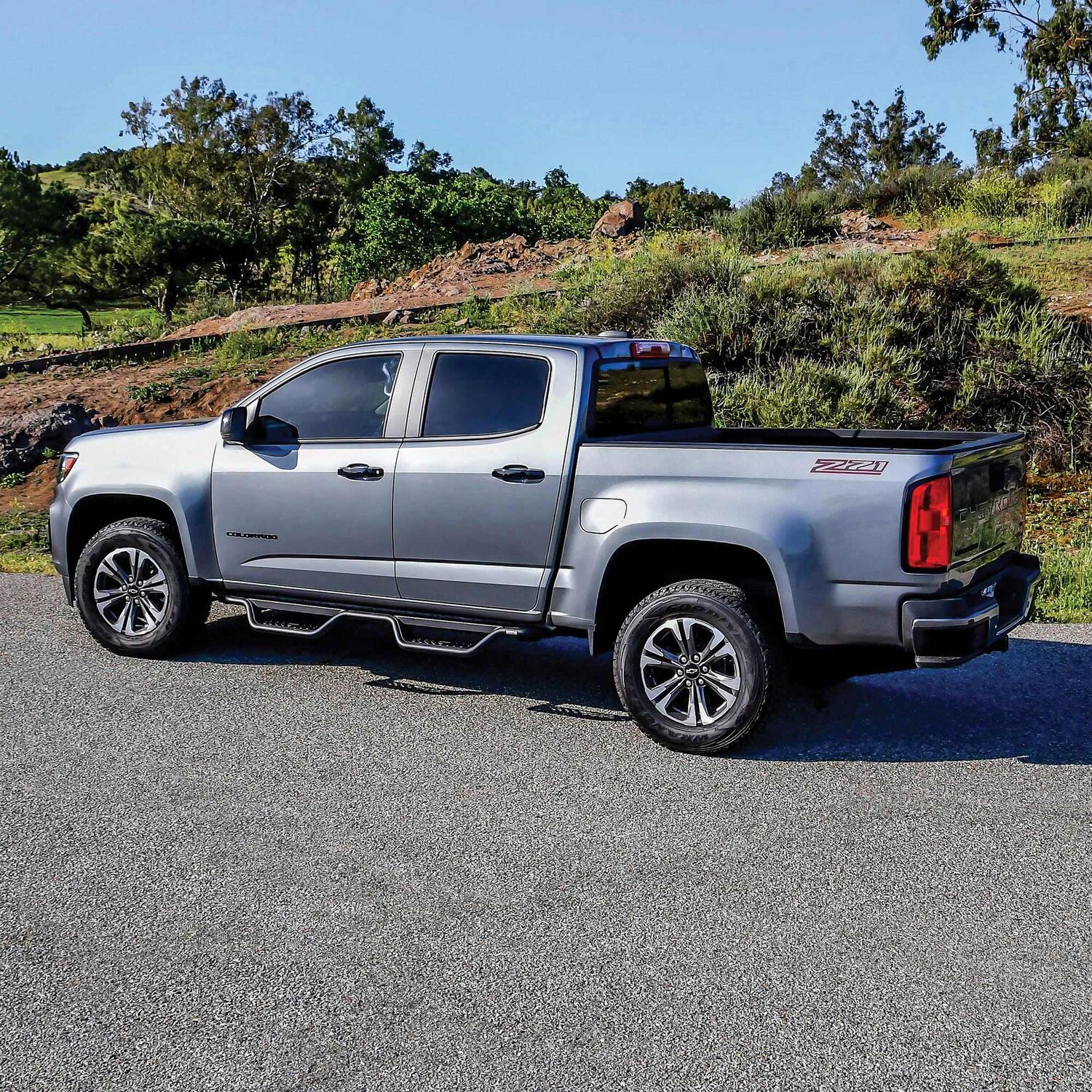 Chevrolet Colorado & GMC Canyon 2015-2026 Crew Cab, Westin Outlaw Drop Nerf Step Bars, Textured Black, view 11