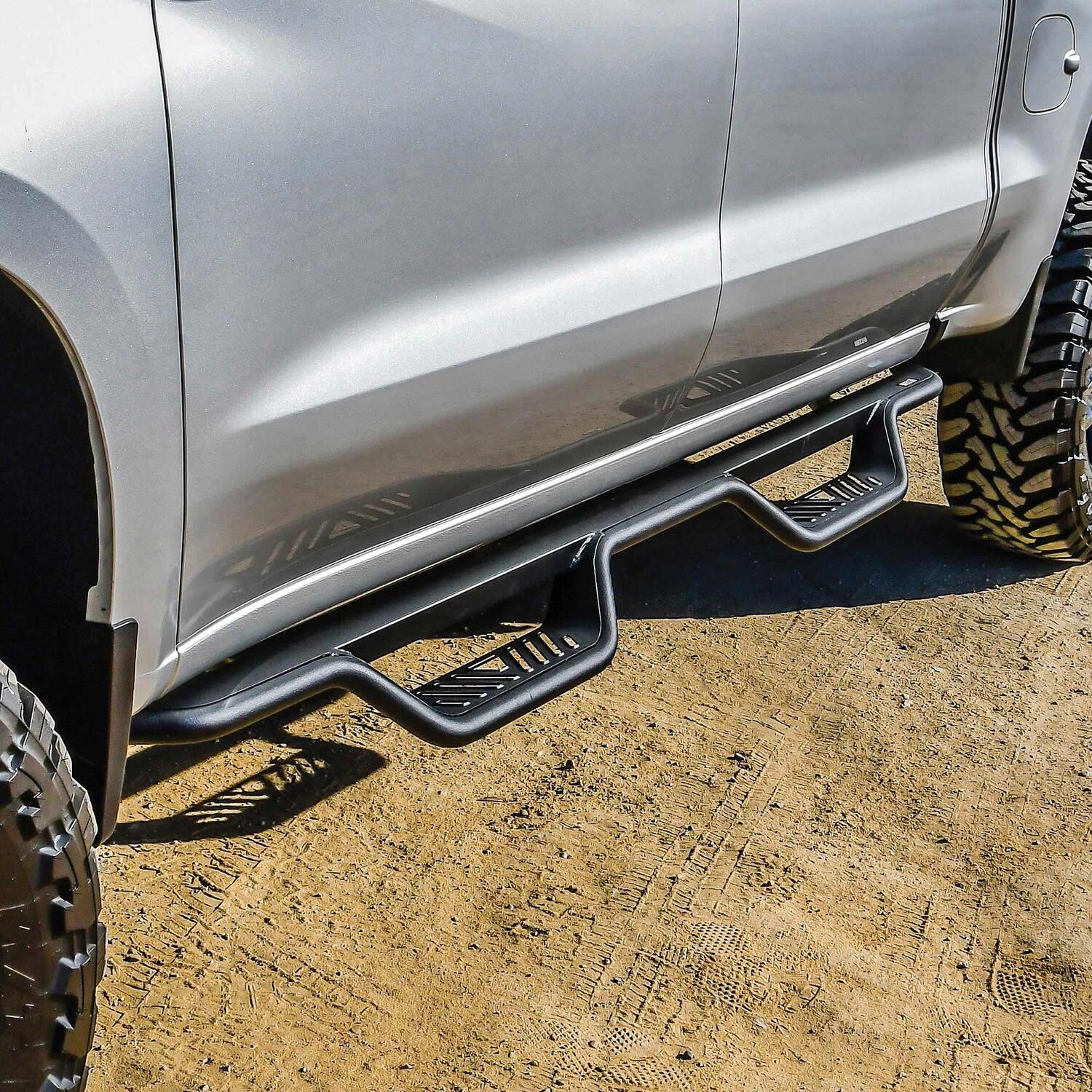 Chevrolet Silverado 1500 & GMC Sierra 1500 2019-2026 & 2500 HD/3500 HD 2020-2026 Crew Cab, Westin Outlaw Drop Nerf Step Bars, Textured Black, view 11