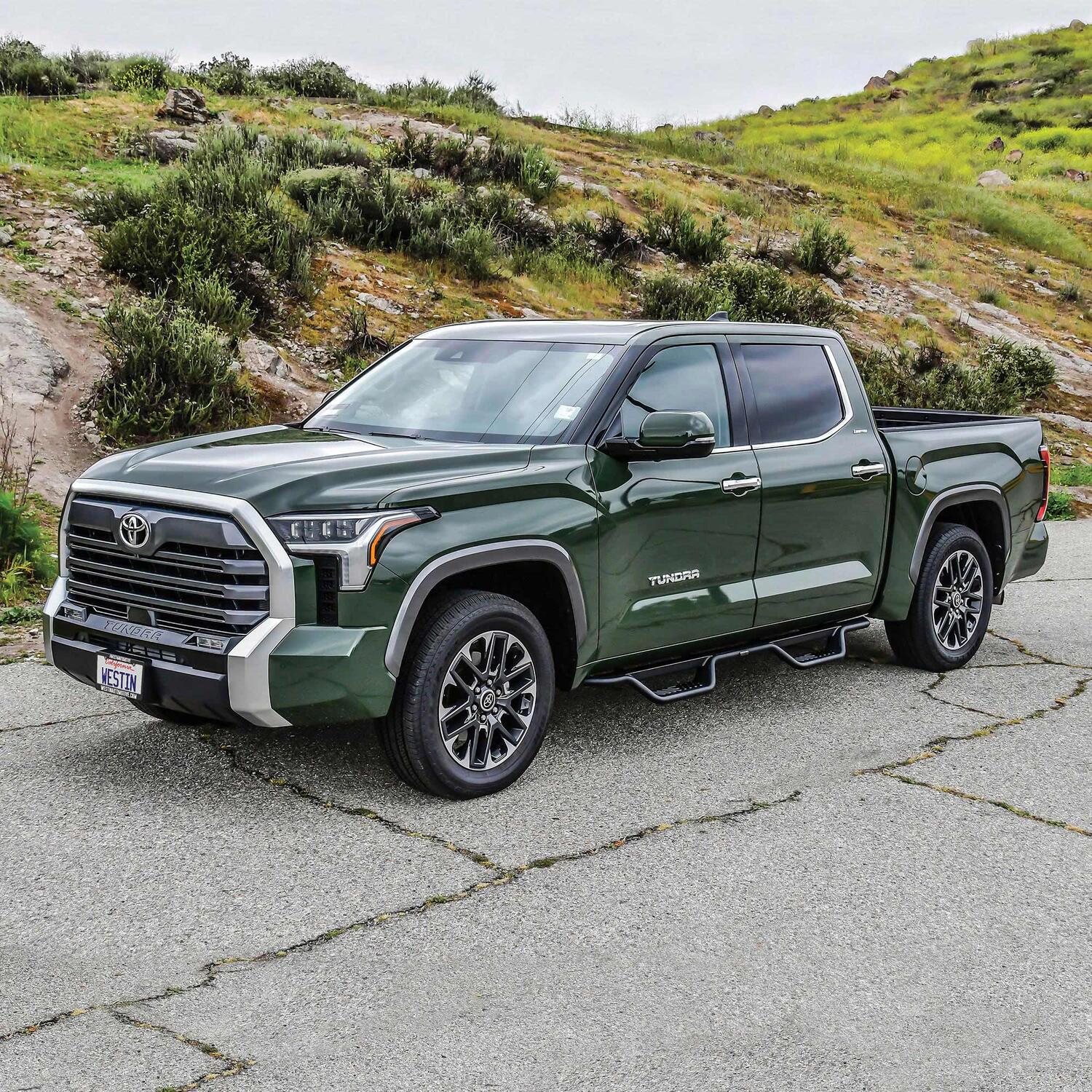 Toyota Tundra 3rd Gen 2022-2026 Crew Cab, Westin Outlaw Drop Nerf Step Bars, Textured Black, view 10