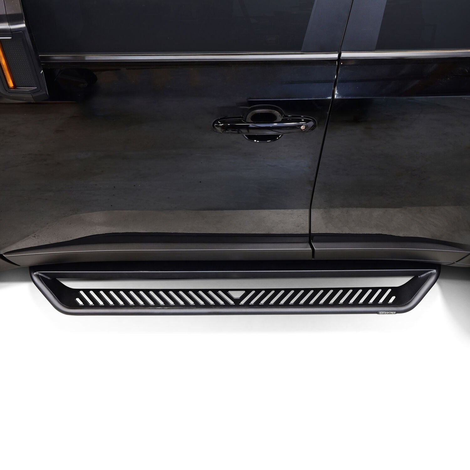 Toyota Land Cruiser 250 Series 2024-2026, Westin Outlaw Drop Running Boards, Textured Black, view 9