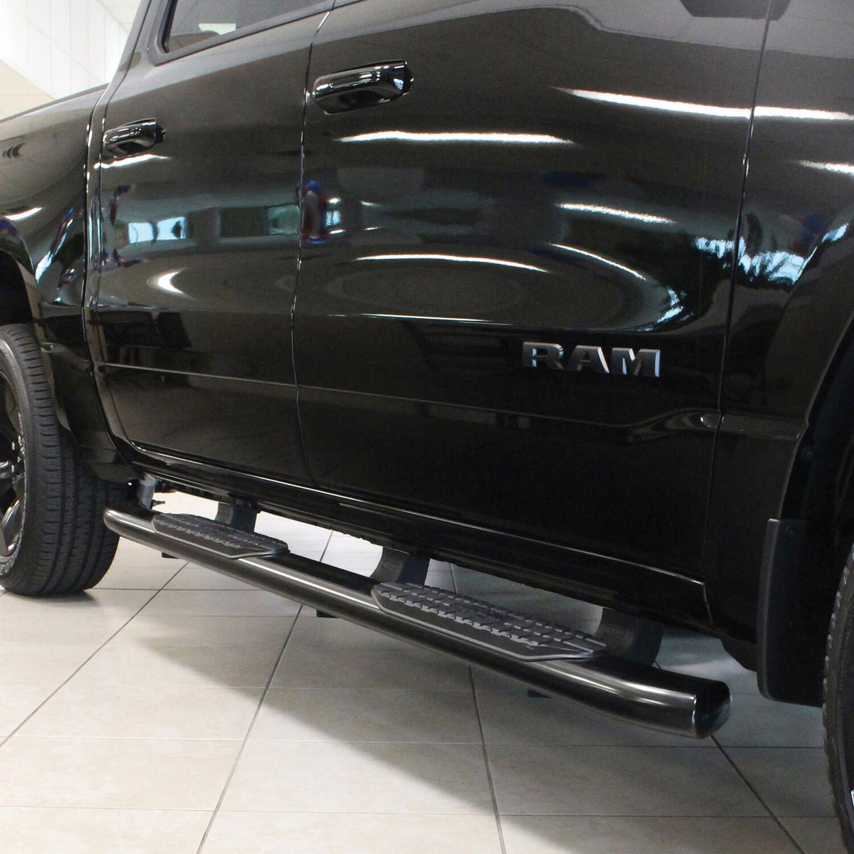 Ram 1500 2019-2026, Westin PRO TRAXX 5 Oval Nerf Step Bars, Crew Cab, Black Powder Coated, view 11