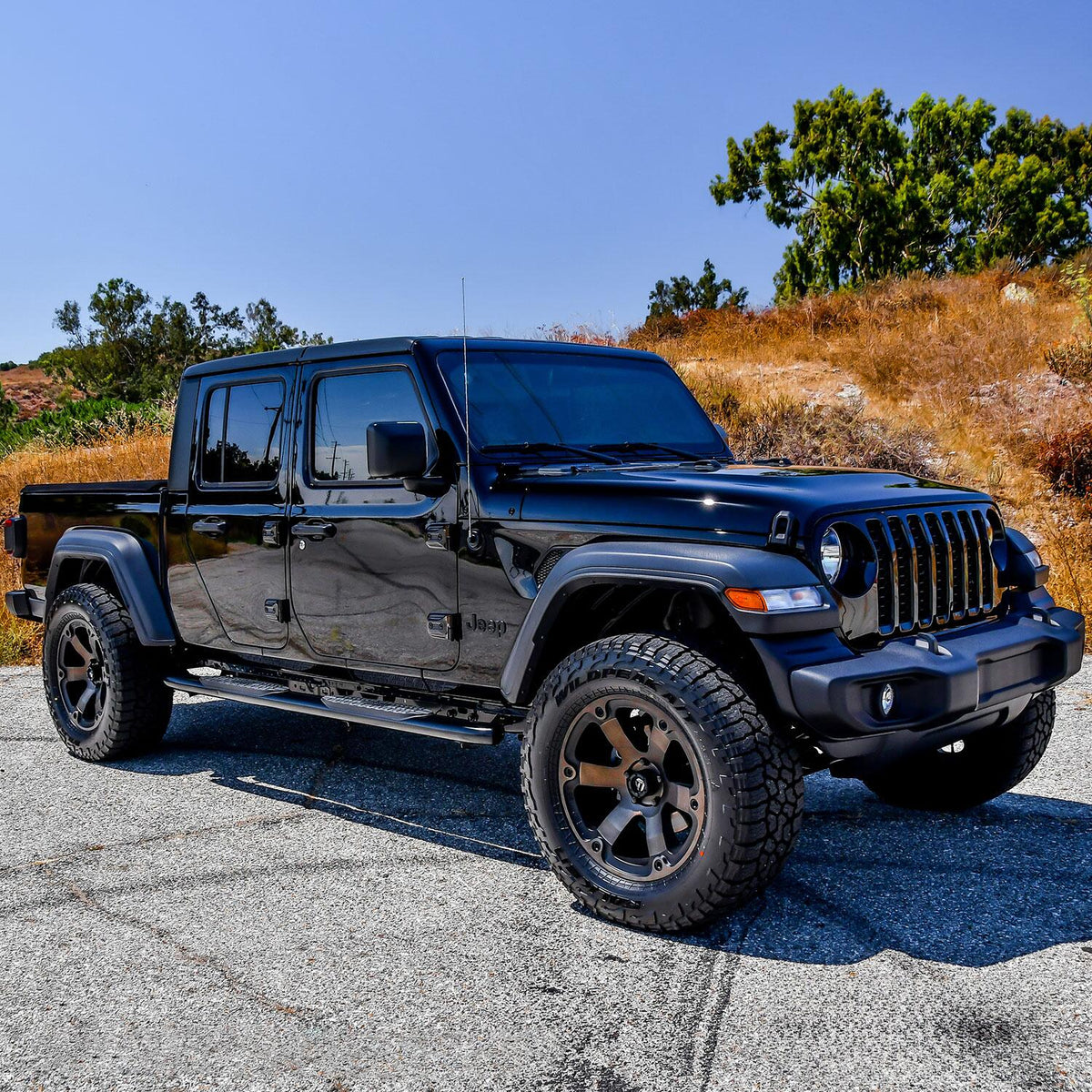 Jeep Gladiator JT 2020-2026, Westin PRO TRAXX 5 Oval Nerf Step Bars, view 12