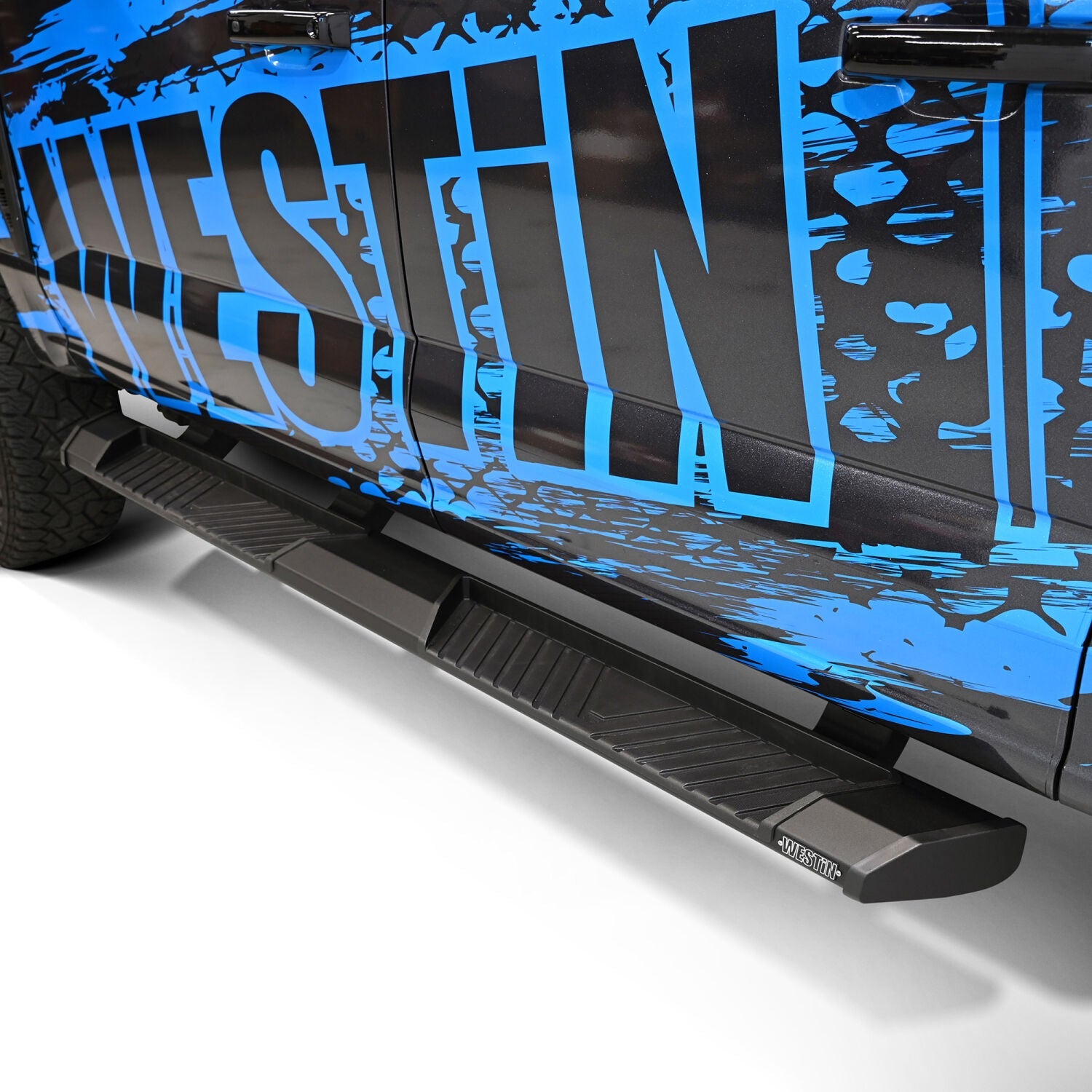 Ford F-150 2015-2026 & F-250/F-350 Super Duty 2017-2026 Crew Cab, Westin AT6 Running Boards, Textured Black, view 15