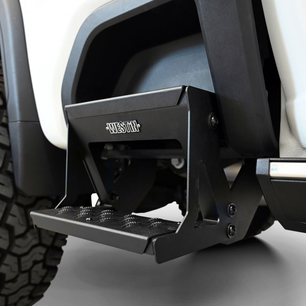 Chevrolet Silverado & GMC Sierra 2500 HD/3500 HD 2024-2026, Westin Grate Side Bed Step, Textured Black, view 12