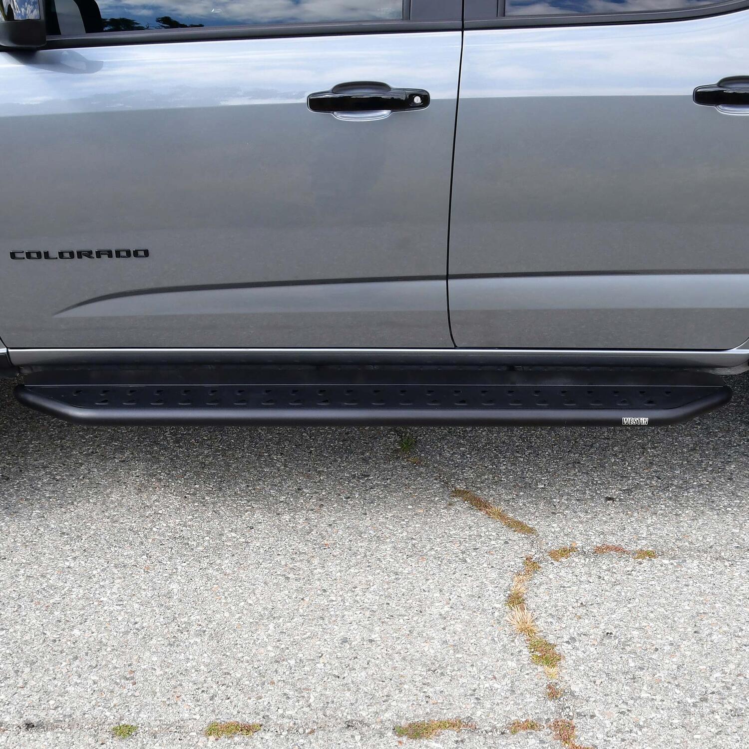 Chevrolet Colorado & GMC Canyon 2015-2026, Westin Outlaw Running Boards, Crew Cab, Textured Black, view 9