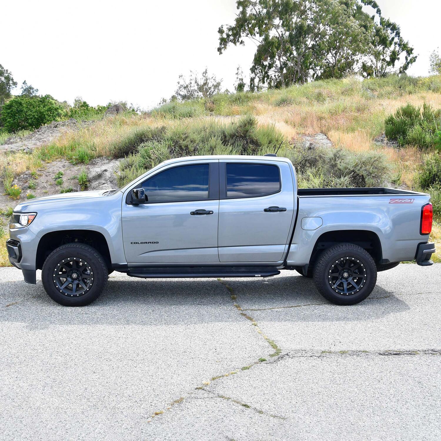 Chevrolet Colorado & GMC Canyon 2015-2026, Westin Outlaw Running Boards, Crew Cab, Textured Black, view 11