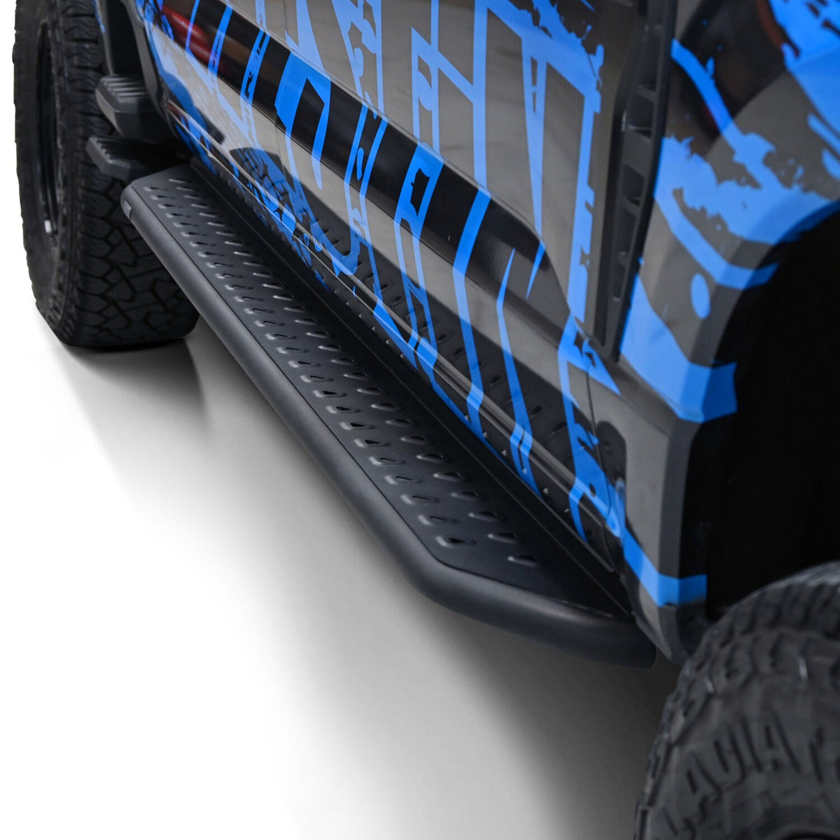 Ford F-150 2015-2026 & F-250/350/450/550 Super Duty 2017-2026, Westin Outlaw Running Boards, Crew Cab, Textured Black, view 7