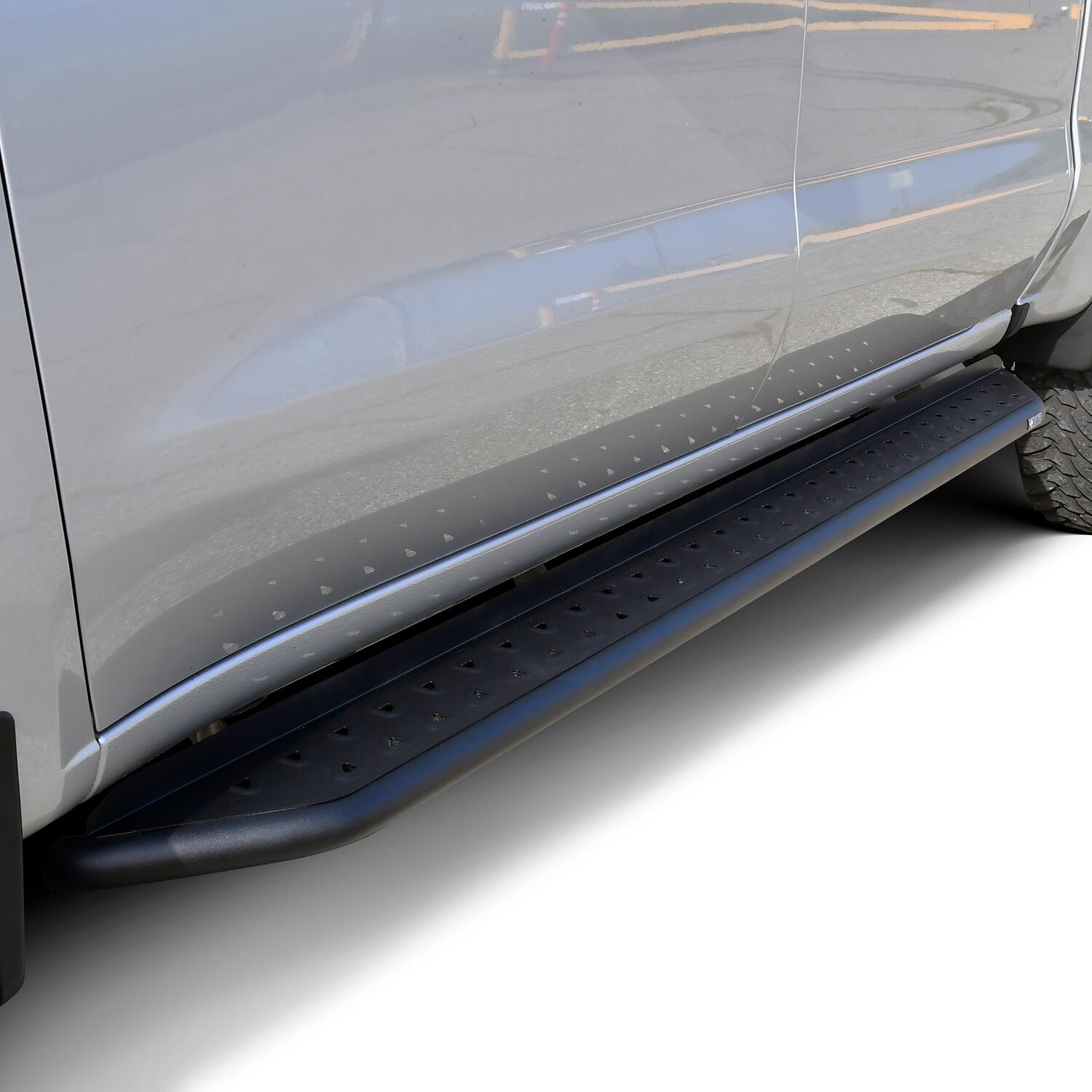 Chevrolet Silverado 1500 & GMC Sierra 1500 2019-2026 & 2500/3500 HD 2020-2026, Westin Outlaw Running Boards, Crew Cab, view 6