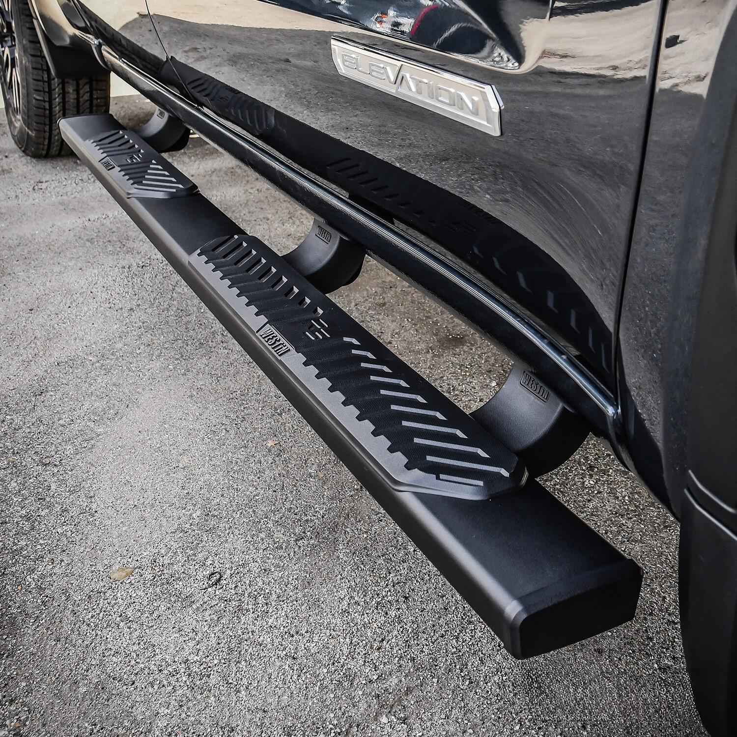 Chevrolet Silverado & GMC Sierra 1500 2019-2026 & 2500 HD/3500 HD 2020-2026, Westin R5 Nerf Step Bars, Extended Cab, Textured Black, view 8