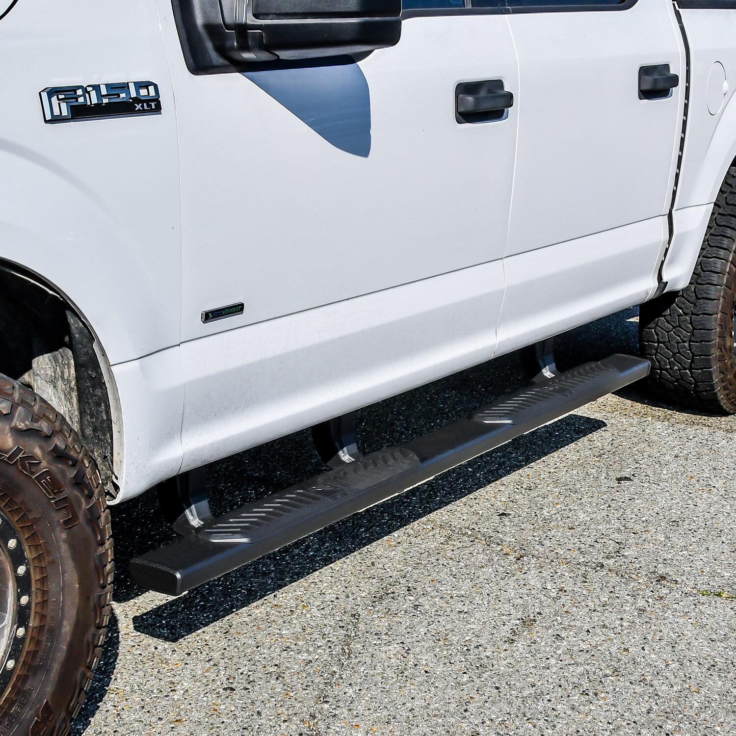 Ford F-150 2015-2026 & F-250/F-350/F-450/F-550 Super Duty 2017-2026, Westin R5 XD Nerf Step Bars, Crew Cab, Textured Black, view 8