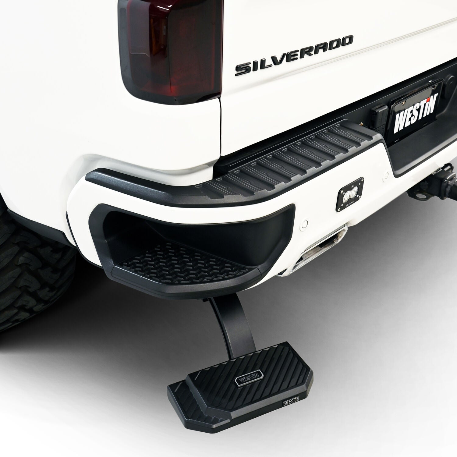 Chevrolet Silverado & GMC Sierra 1500 2019-2026, Westin Manual Retractable Bed Step, Black, view 9