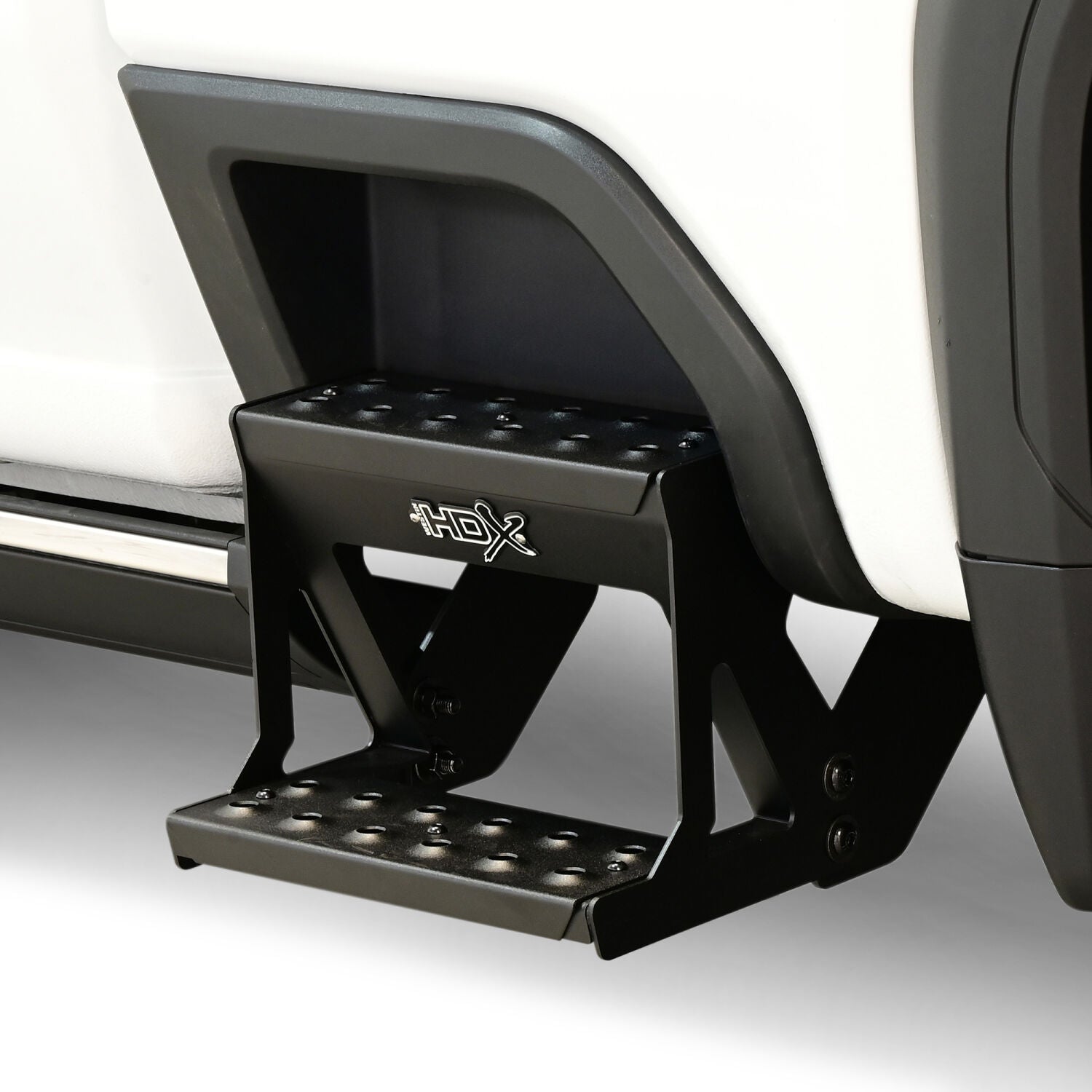 Chevrolet Silverado 2500 HD/3500 HD & GMC Sierra 2500 HD/3500 HD 2024-2026, Westin HDX Drop Side Bed Step, view 9