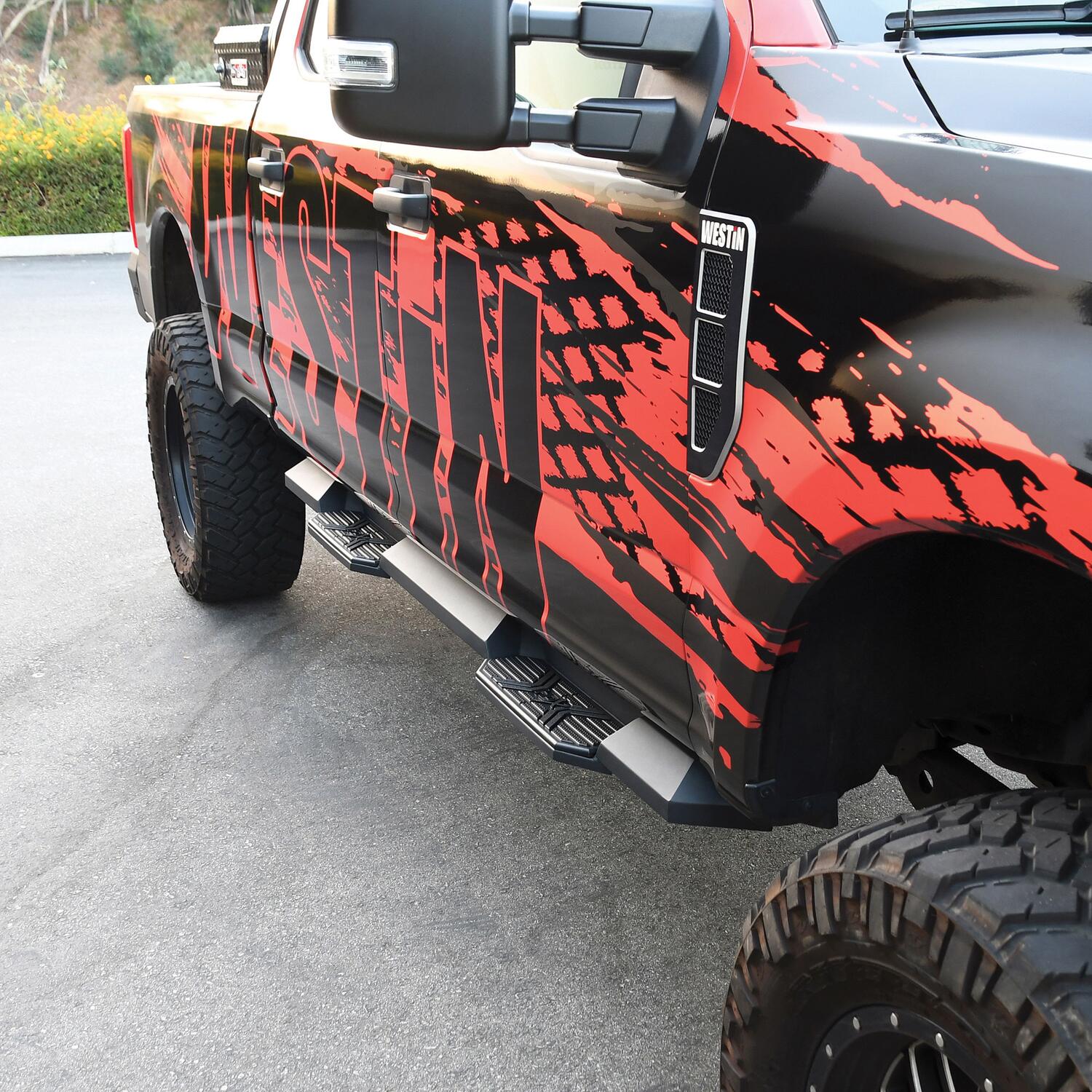 Ford F-150 2015-2026 & F-150 Lightning 2022-2025 & F-250/F-350/F-450/F-550 Super Duty 2017-2026, Westin HDX Xtreme Nerf Step Bars, Super Crew Cab, view 10