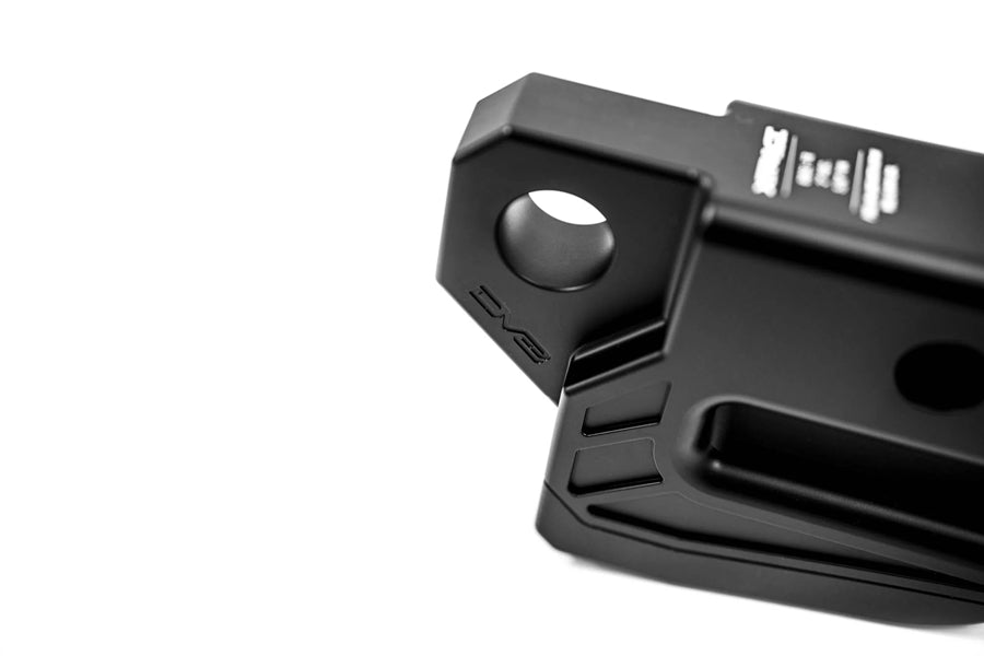 DV8 Xtract Hitch Skid Plate - Black