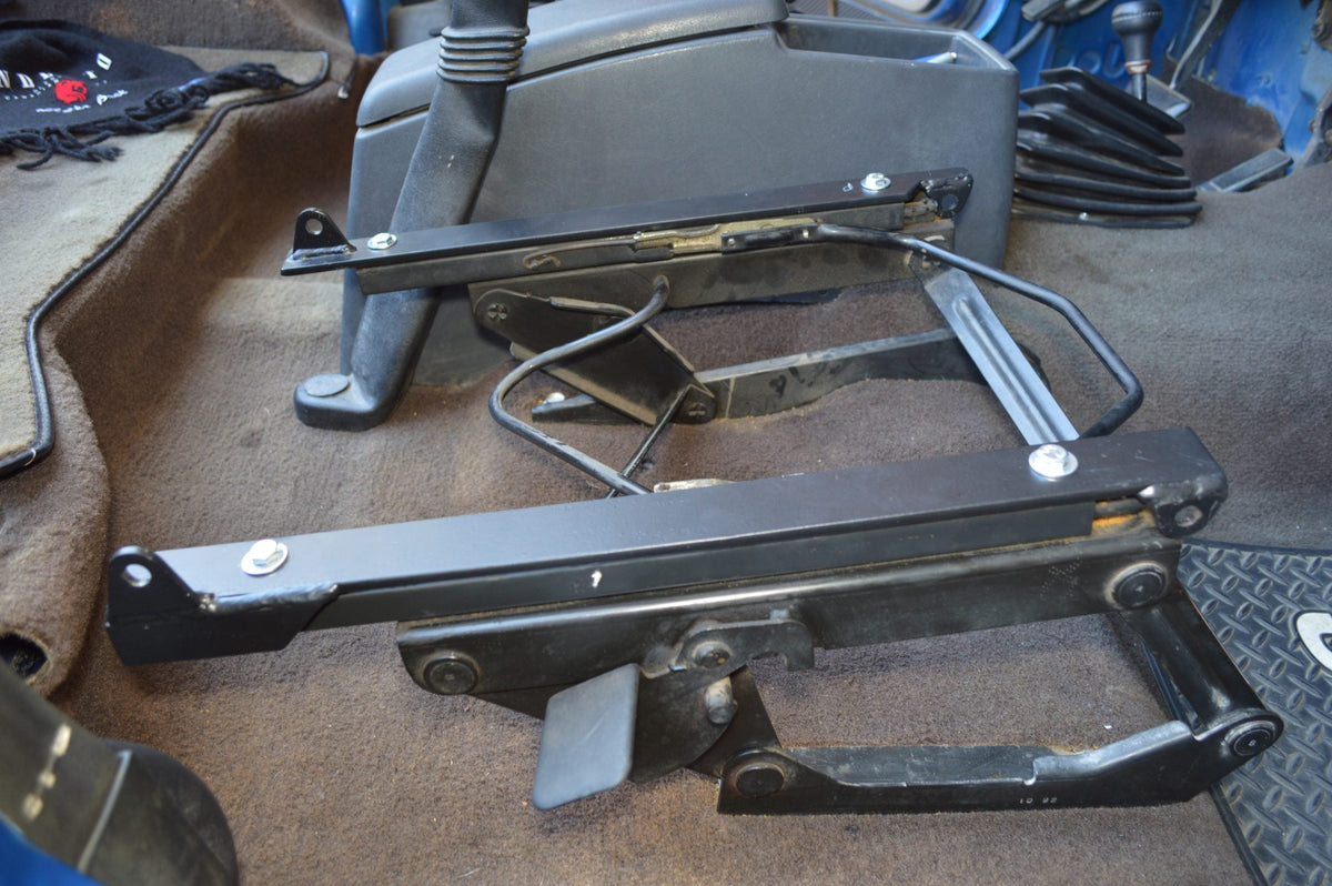 Jeep CJ7 1976-1986 & Wrangler YJ 1987-1995, PRP Premier High Back Suspension Seat Kit, Pair with Mounts, view 5