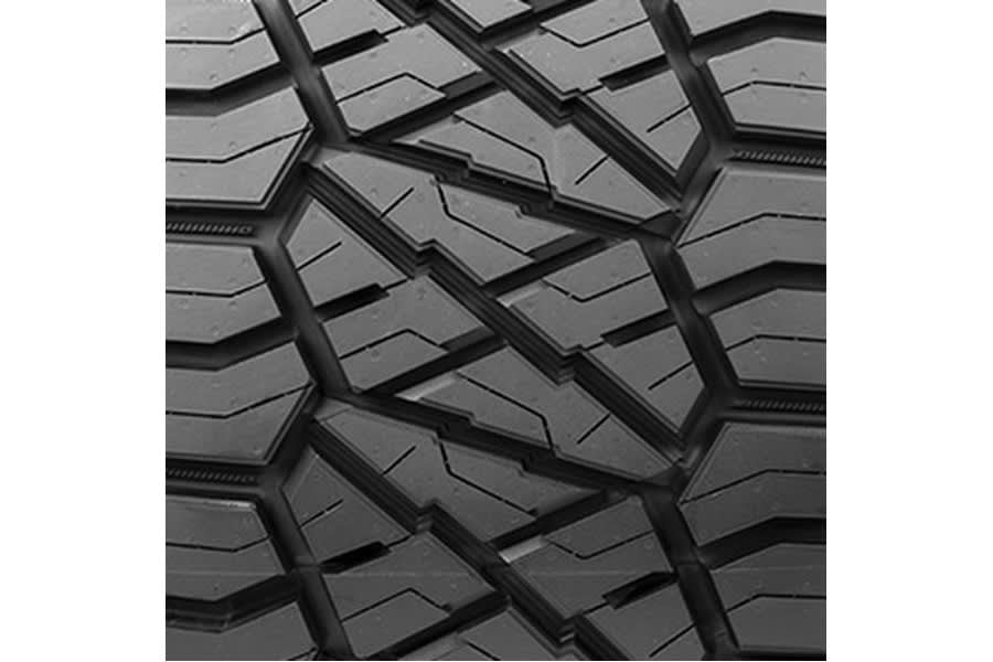 Nitto Ridge Grappler LT37x13.50R17 Tire