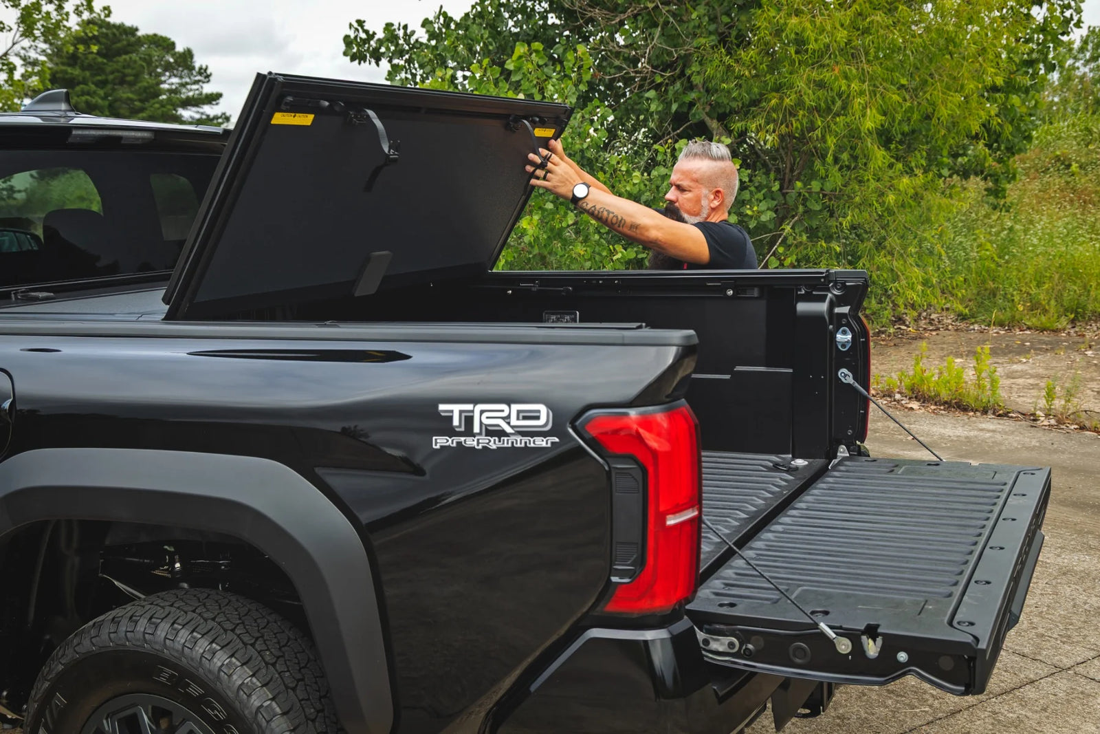 2024-26 Toyota Tacoma 5ft Bed Rough Country Hard Tri-Fold Flip Up Bed Cover