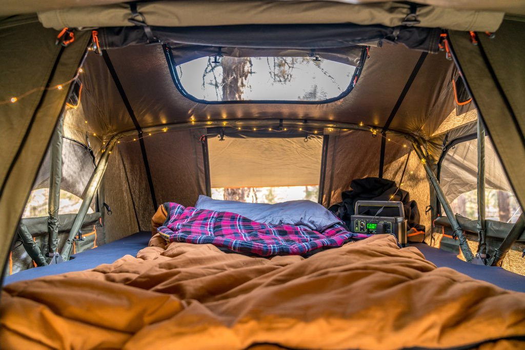 Roam Vagabond Rooftop Tent w/ Annex - Black