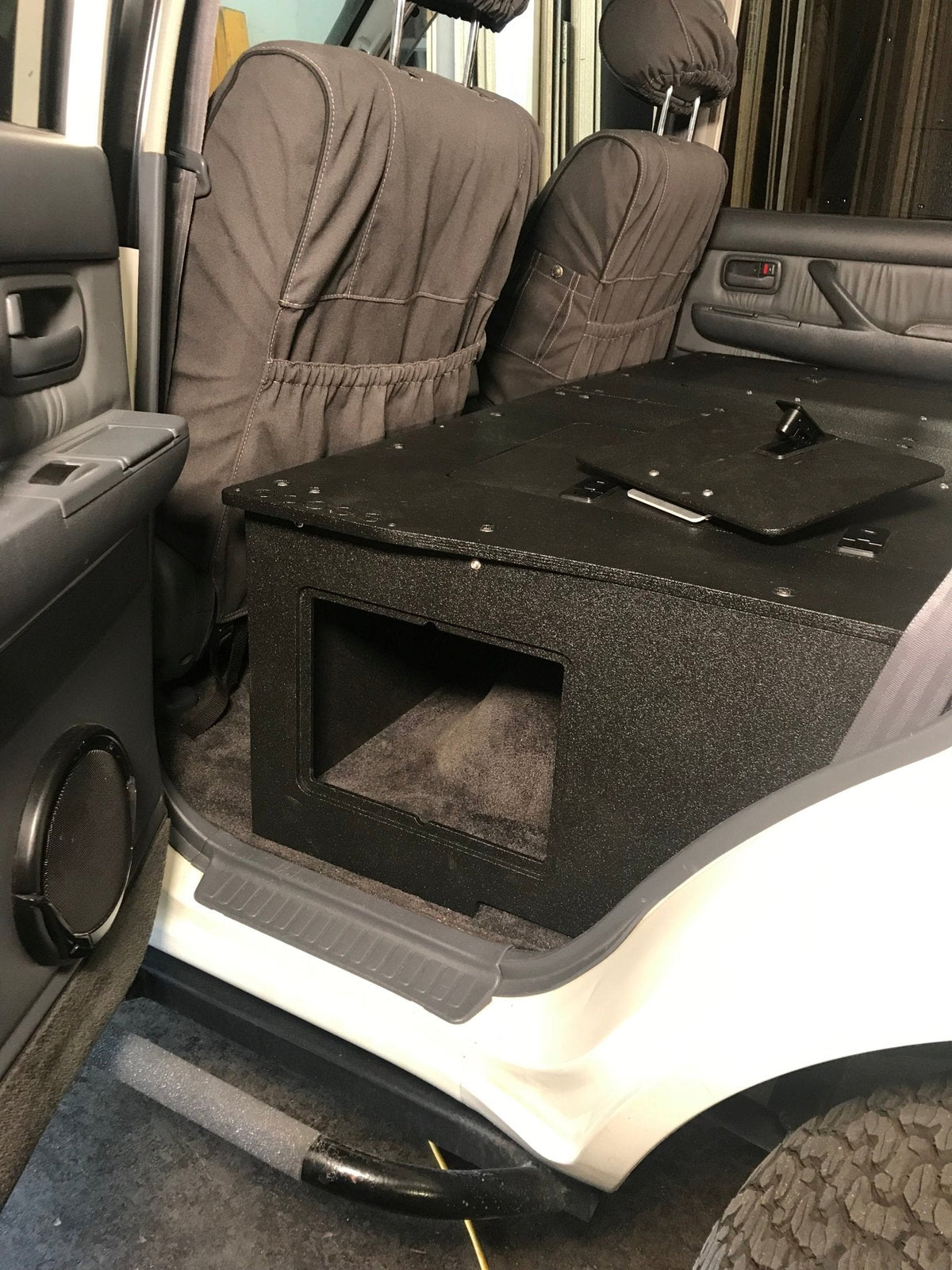 1991-97 Toyota Land Cruiser 80 Series - Second Row Seat Delete Plate System - Module Height Platform