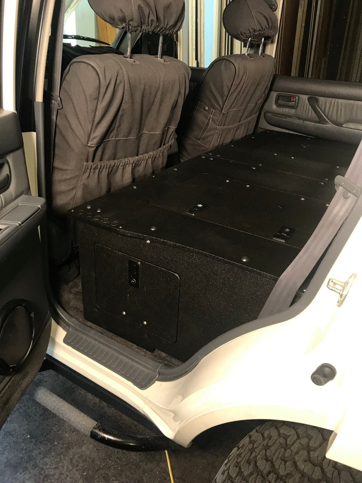 1991-97 Toyota 80 Series Ultimate Chef and Sleeping Package